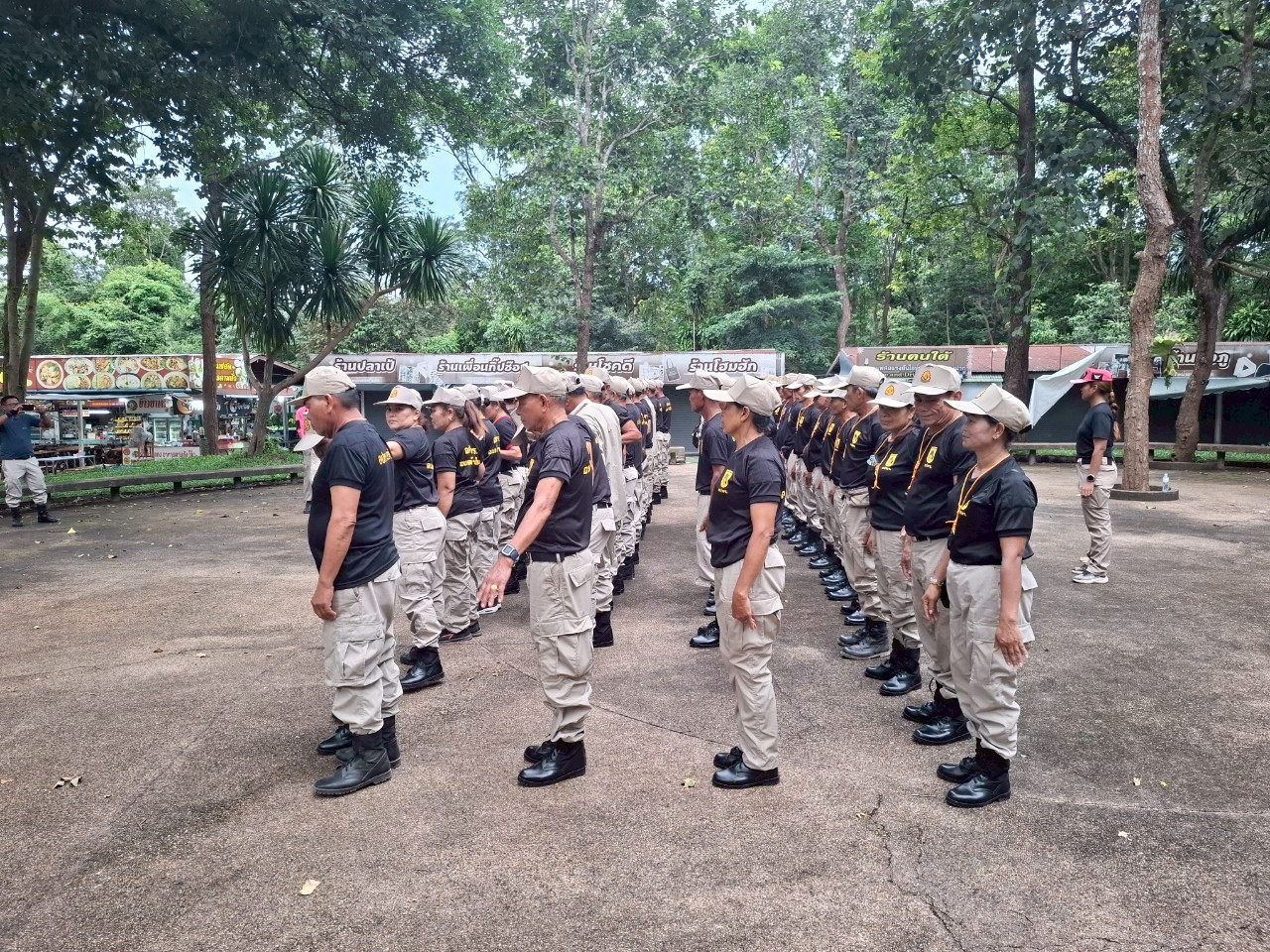 LINE_ALBUM_ทบทวน อปพร. 68_250813_130_397.jpg